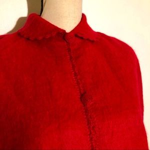 Amazing vintage 60’s - 70’s Arte Folkloric handmade of alpha wool cape poncho